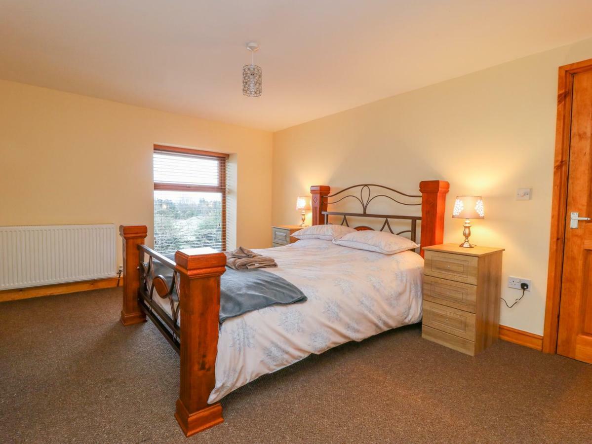 Moscow Mews Villa Bradford  Ngoại thất bức ảnh