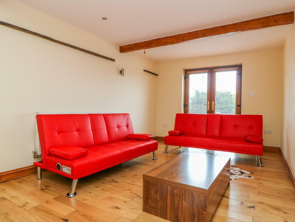 Moscow Mews Villa Bradford  Ngoại thất bức ảnh