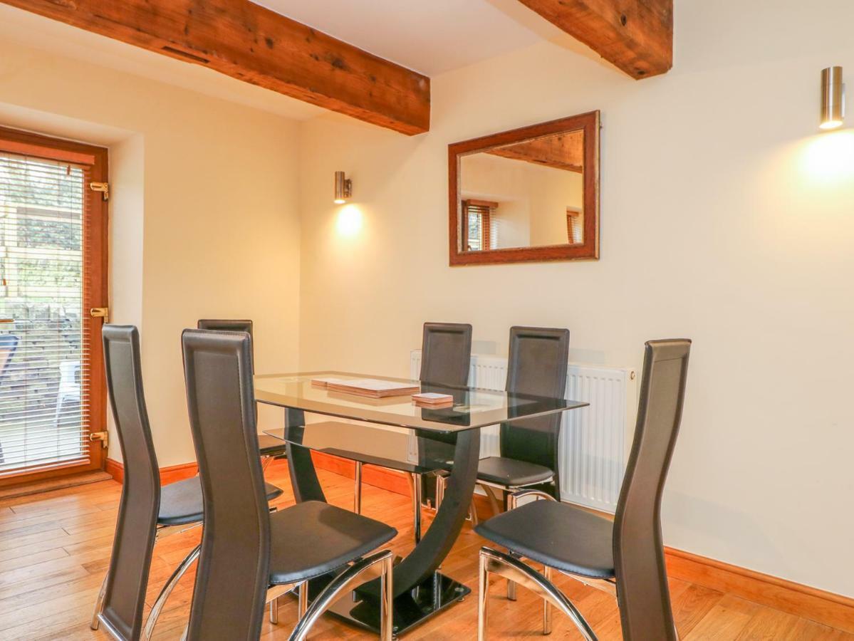 Moscow Mews Villa Bradford  Ngoại thất bức ảnh