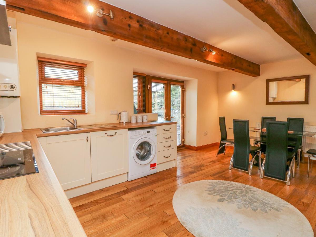 Moscow Mews Villa Bradford  Ngoại thất bức ảnh